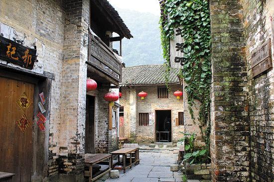探索世界奇妙之旅,尽在《山河月明》冯绍峰上线,与何晟铭再续“兄弟情缘”,如何评价二人合作?蜗牛问答平台